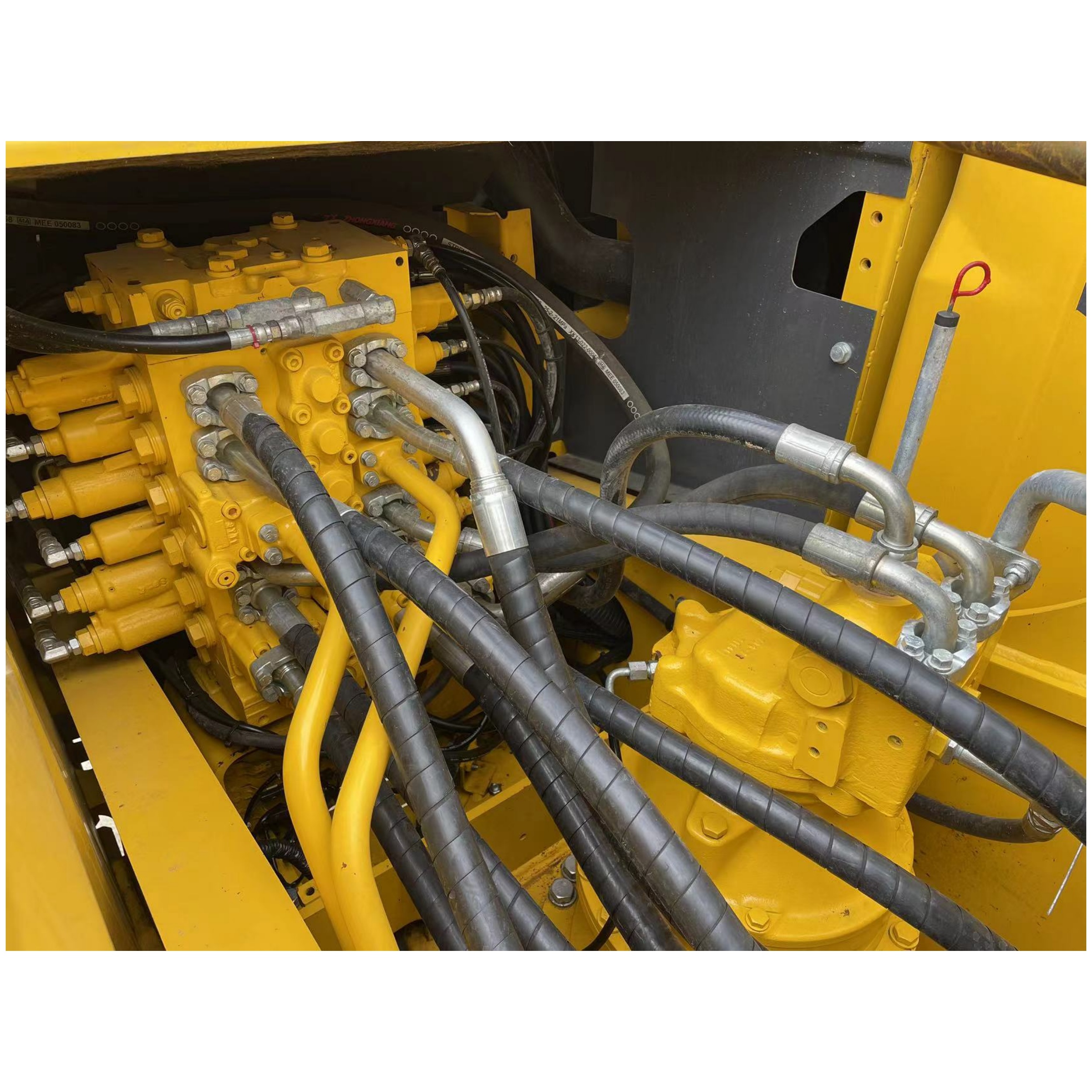 Used excavator komatsu pc200-8N1 supplier Proveedor de excavadora usada komatsu pc200-8N1