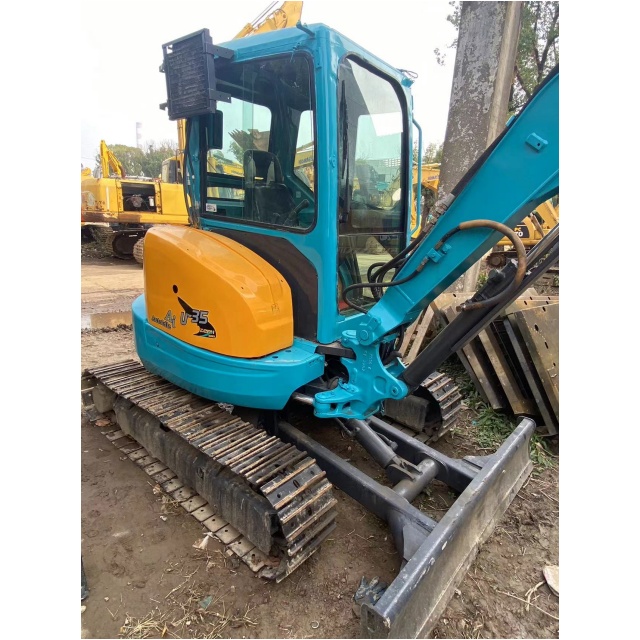 vendedor de excavadora kubota k135-3z usada