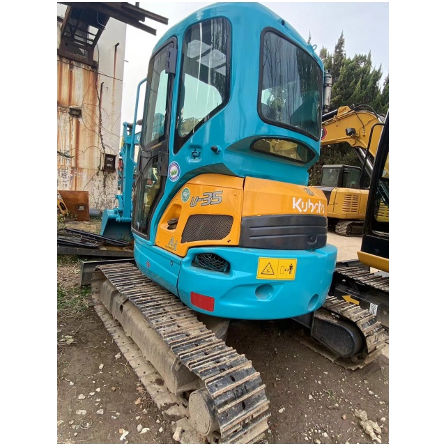 vendedor de excavadora kubota k135-3z usada