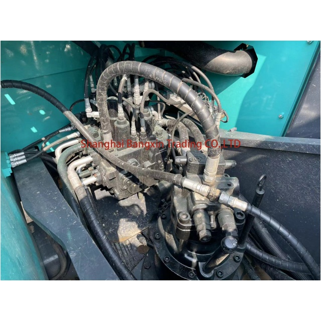 used excavator Kobelco sk200 wholesaler excavadora usada Kobelco sk200 mayorista