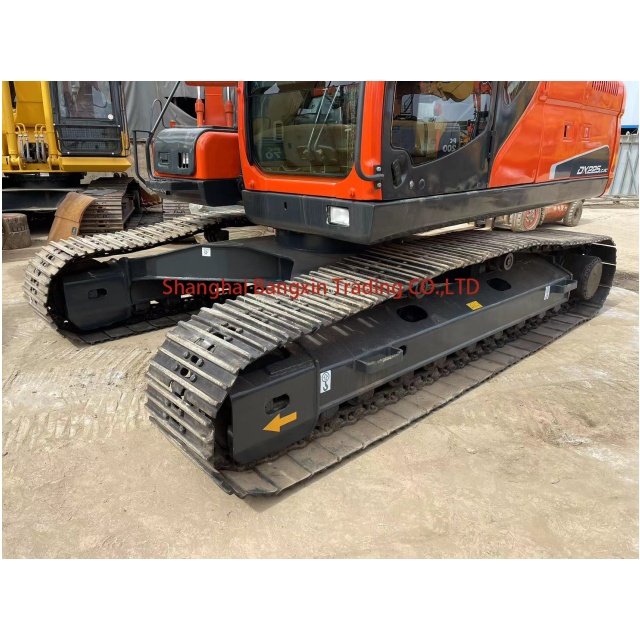 used excavator doosan dx225 manufacture Fabricación de excavadora usada Doosan DX225.