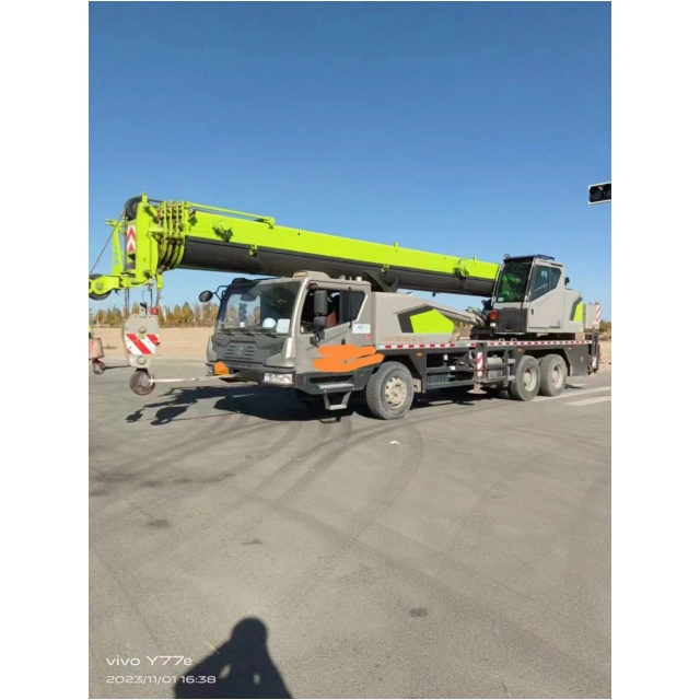 used crane ZOOMLION 251V manufacture Grúa usada ZOOMLION 251V fabricación
